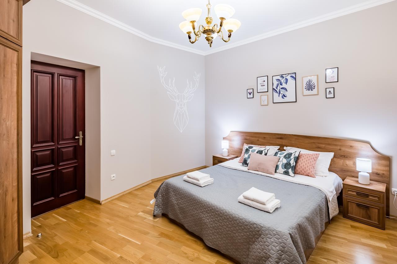 High Castle Apartment Lviv Extérieur photo